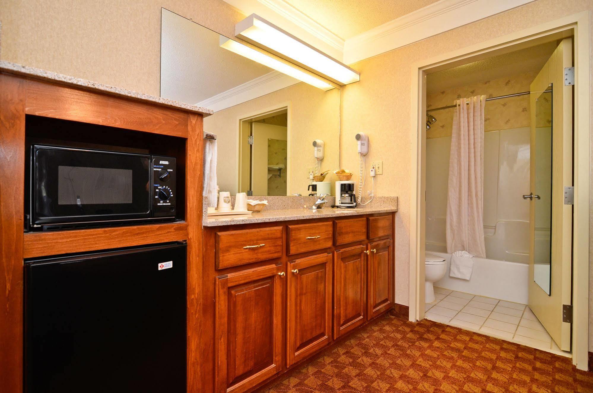 Best Western Hawkinsville Inn & Suites Δωμάτιο φωτογραφία