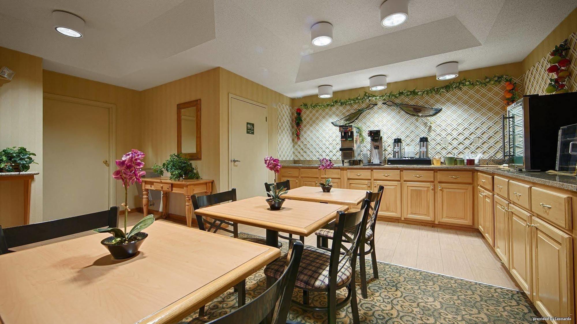 Best Western Hawkinsville Inn & Suites Εξωτερικό φωτογραφία